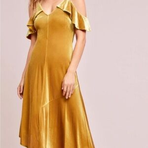Donna Morgan Velvet Long Dress Women’s 2 Mustard Ruffles Party Nordstrom NEW